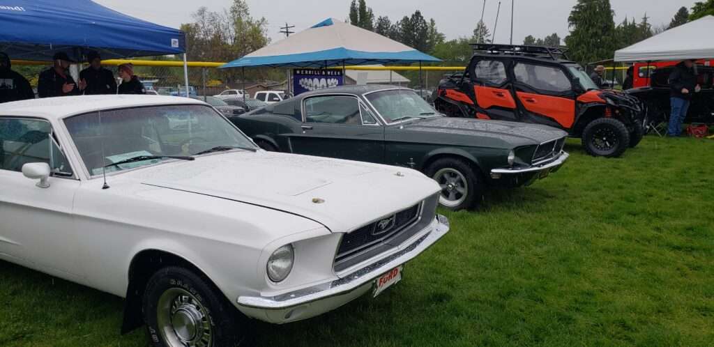 apple blossom car show 0818