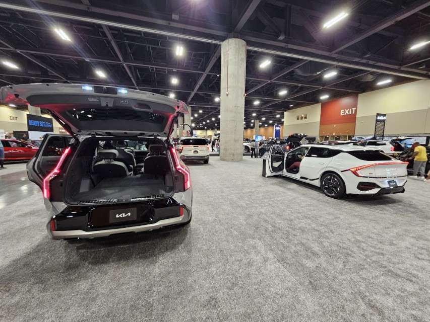 2025 LA International Car Show 140825