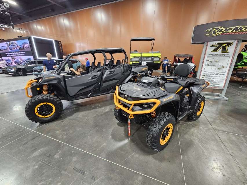 2025 LA International Car Show 140846