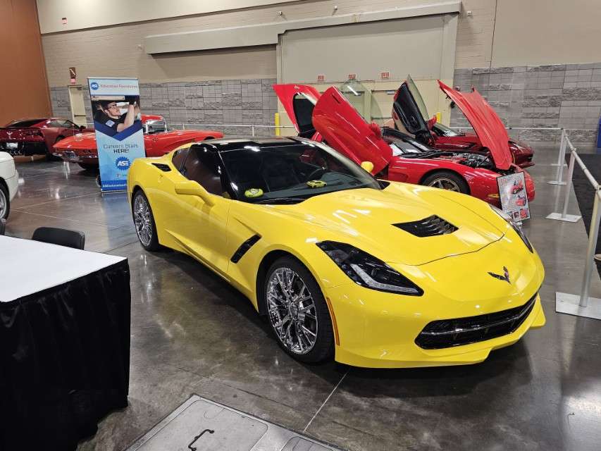 2025 LA International Car Show 141122