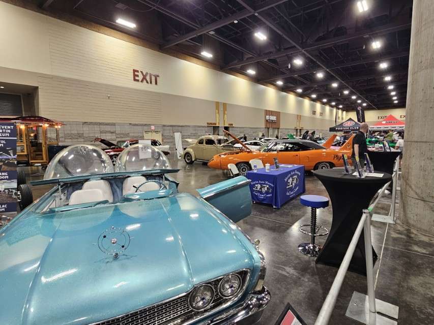 2025 LA International Car Show 141359