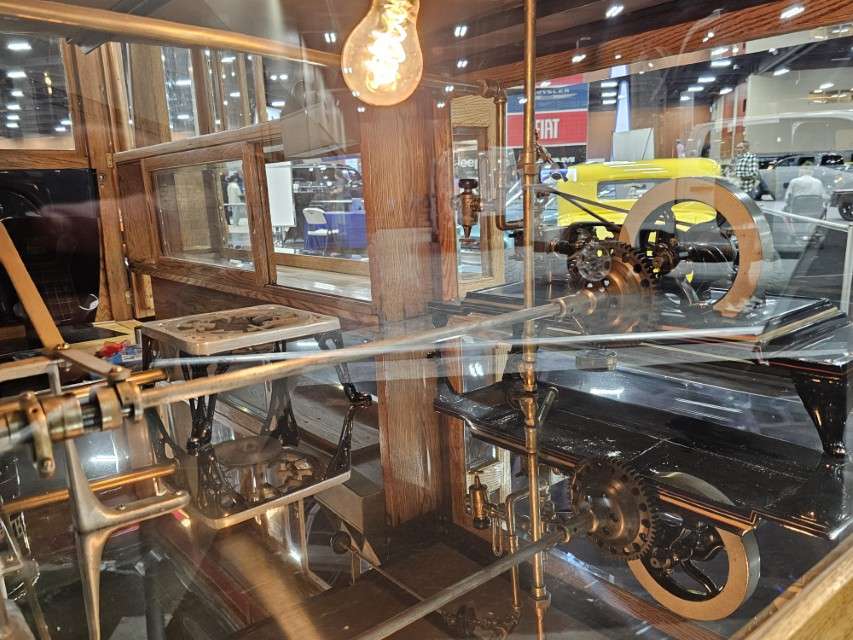 2025 LA International Car Show 141545