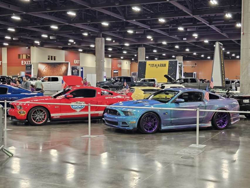 2025 LA International Car Show 142810