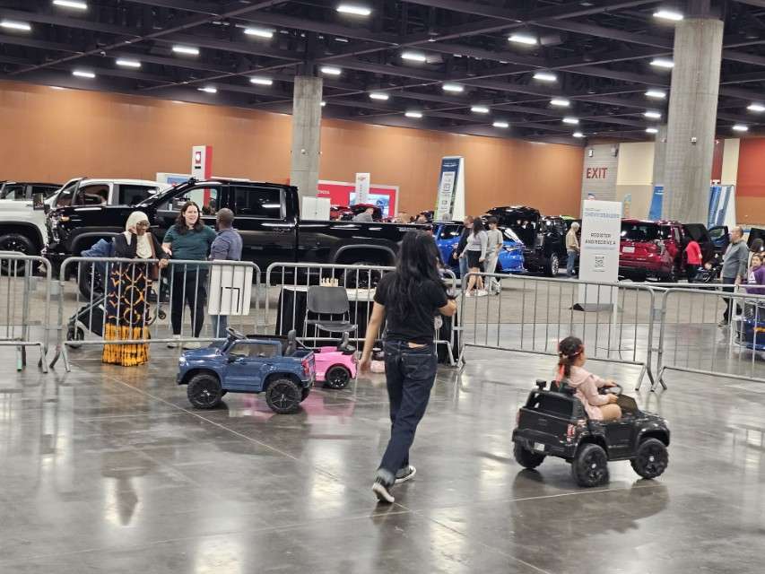 2025 LA International Car Show 142817