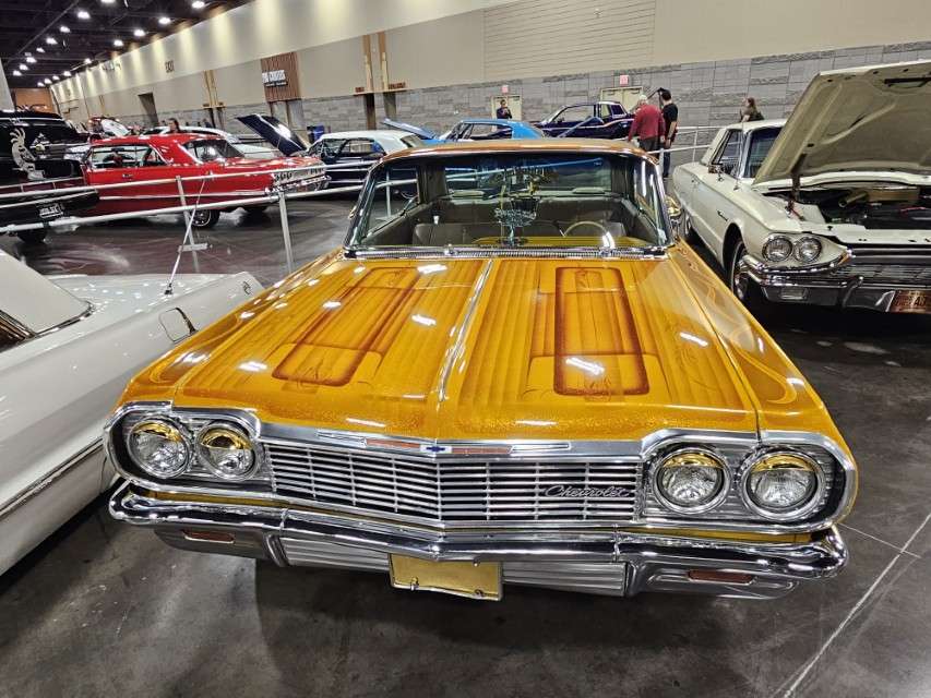 2025 LA International Car Show 143137