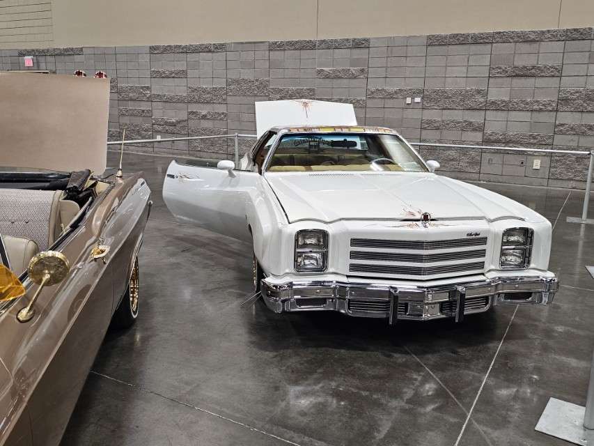 2025 LA International Car Show 143230