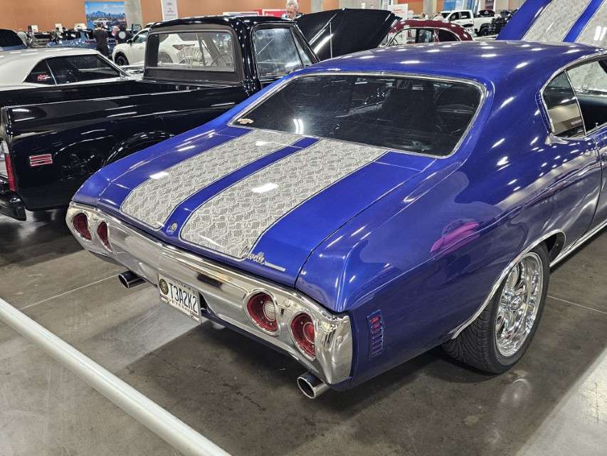 2025 LA International Car Show 143254