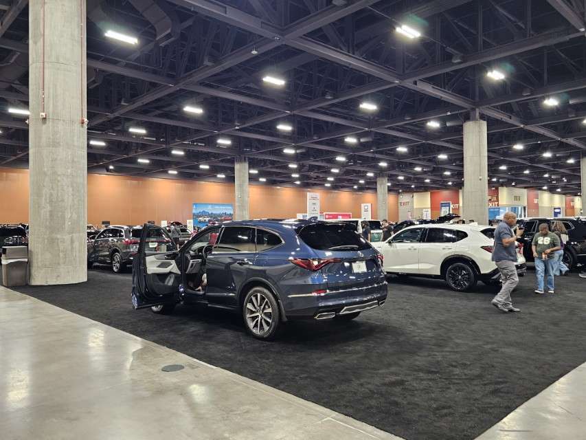 2025 LA International Car Show 143321