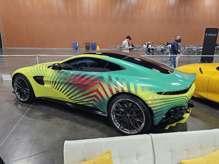 2025 LA International Car Show 144430