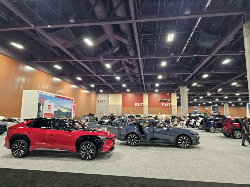 2025 LA International Car Show 152941