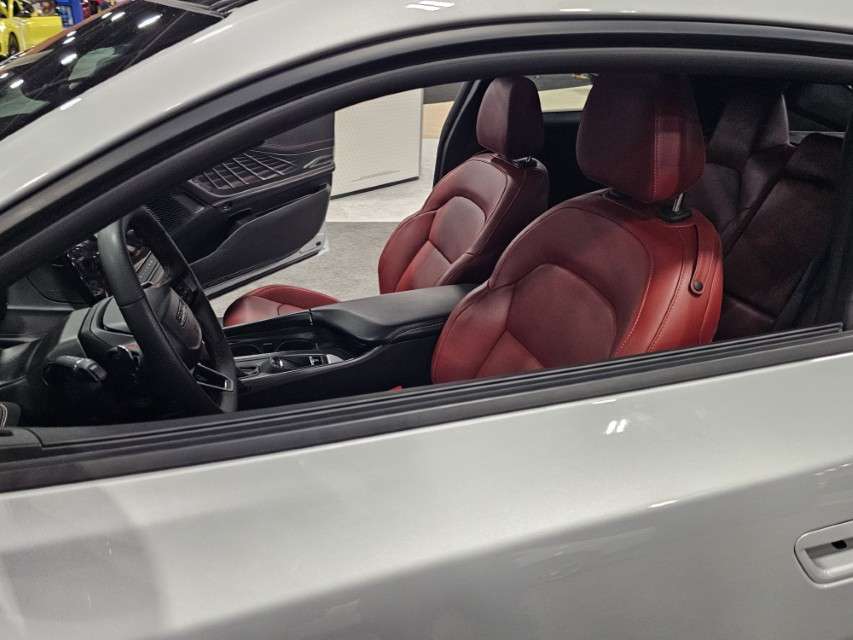 2025 LA International Car Show 153553