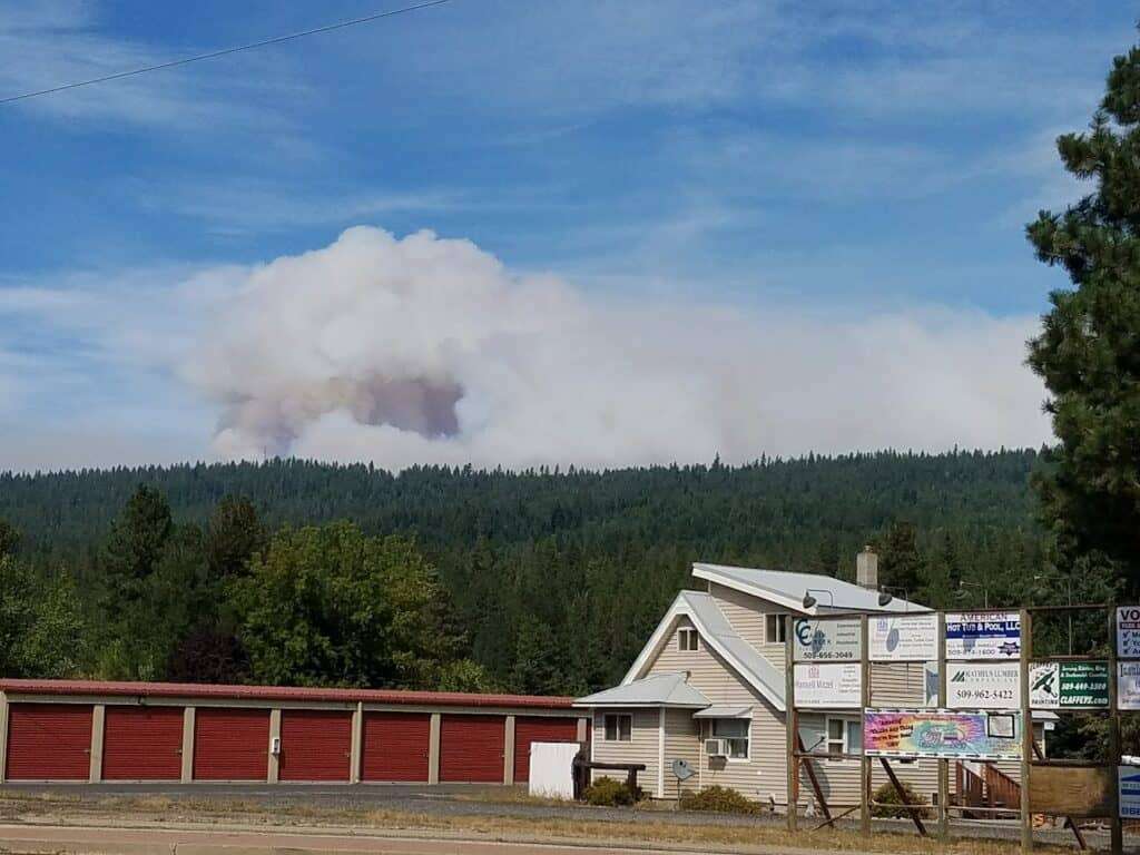 Wildfires Near Roslyn & Cle Elum, WA — Every Major Fire Since 2012 2 Smoke from the Jolly Mountain Fire over SR-903 near Roslyn, WA, 2017